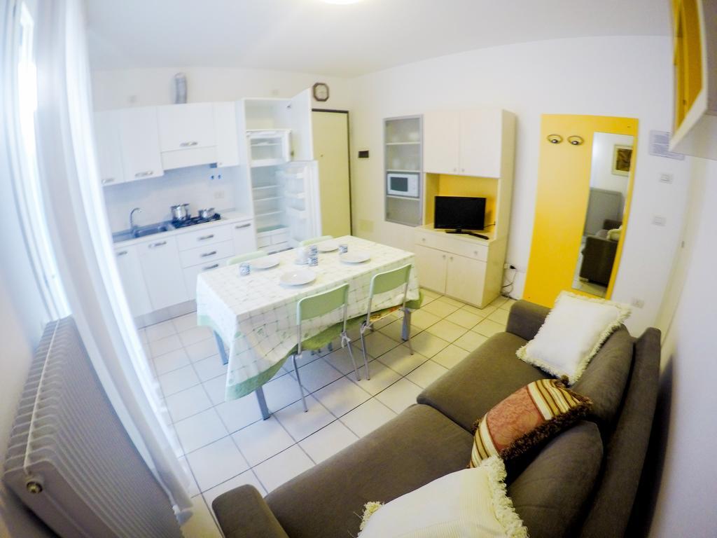 Residence Solemar - Agenzia Cocal カオルレ 部屋 写真